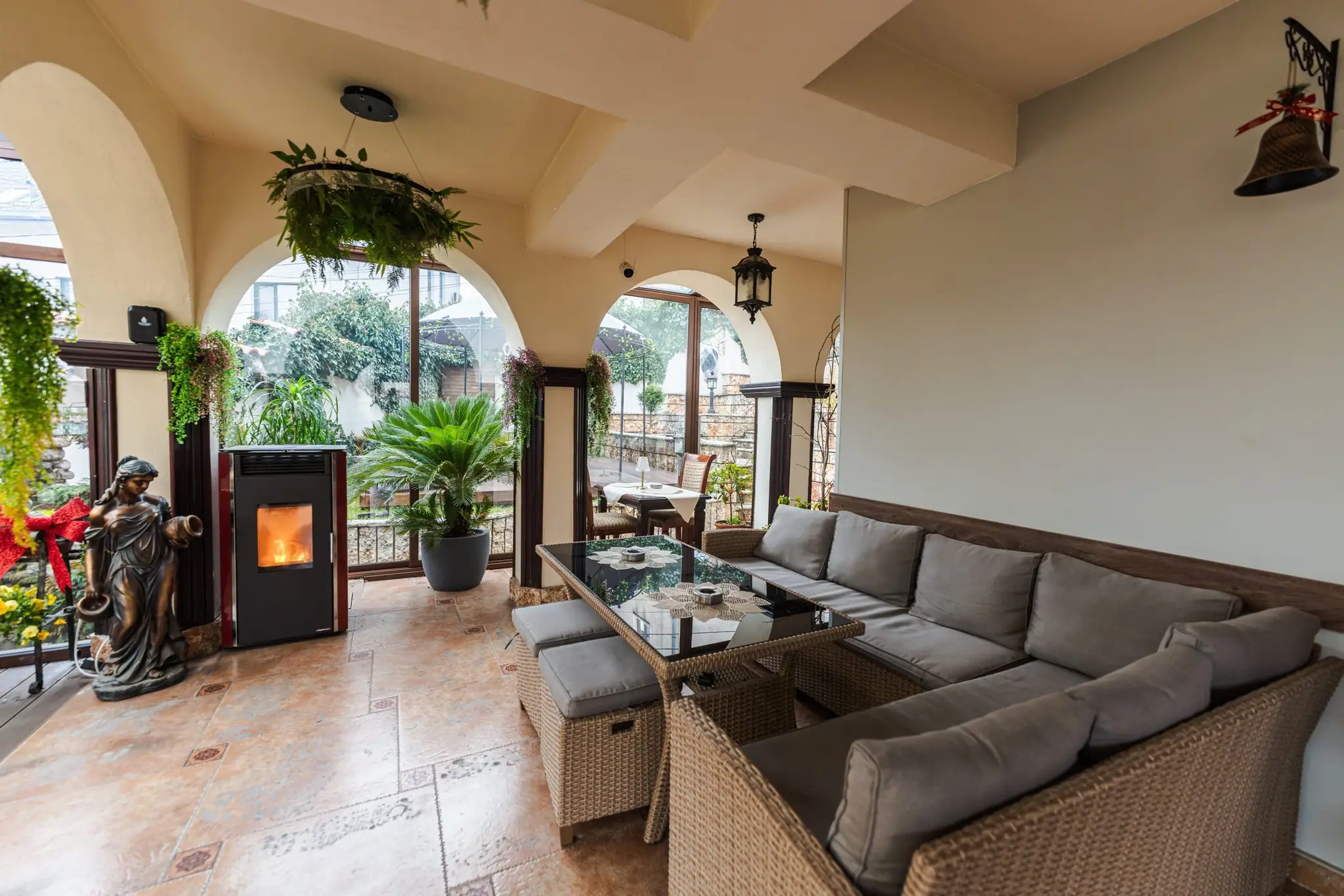 Атмосфера и стил