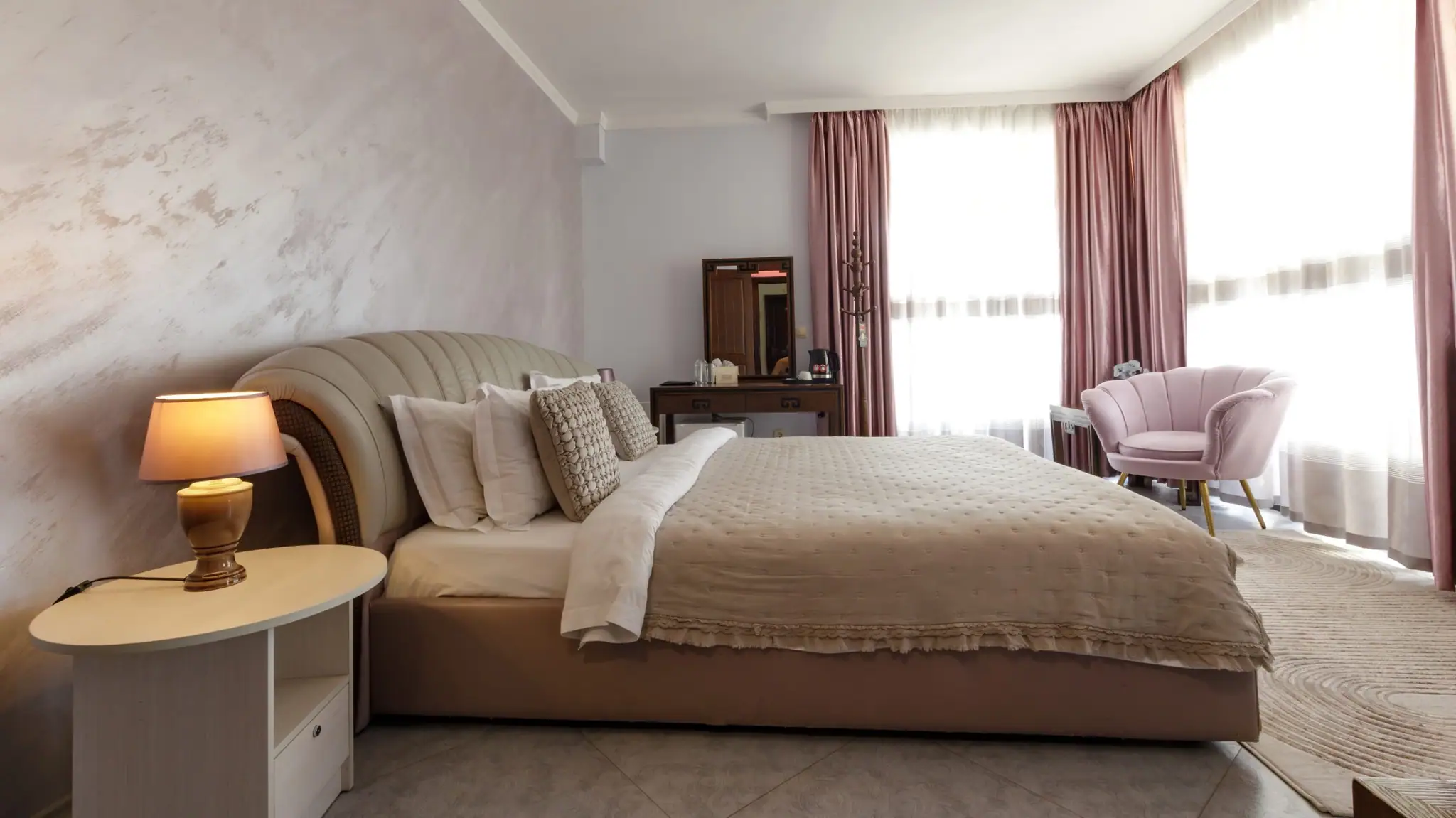 Уютна стая – персонално настаняване в Hotel Heaven